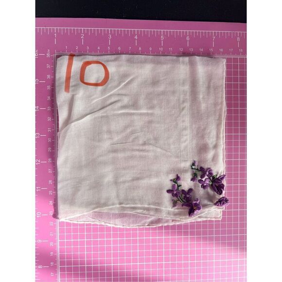 Vintage handkerchiefs - Picture 3 of 6